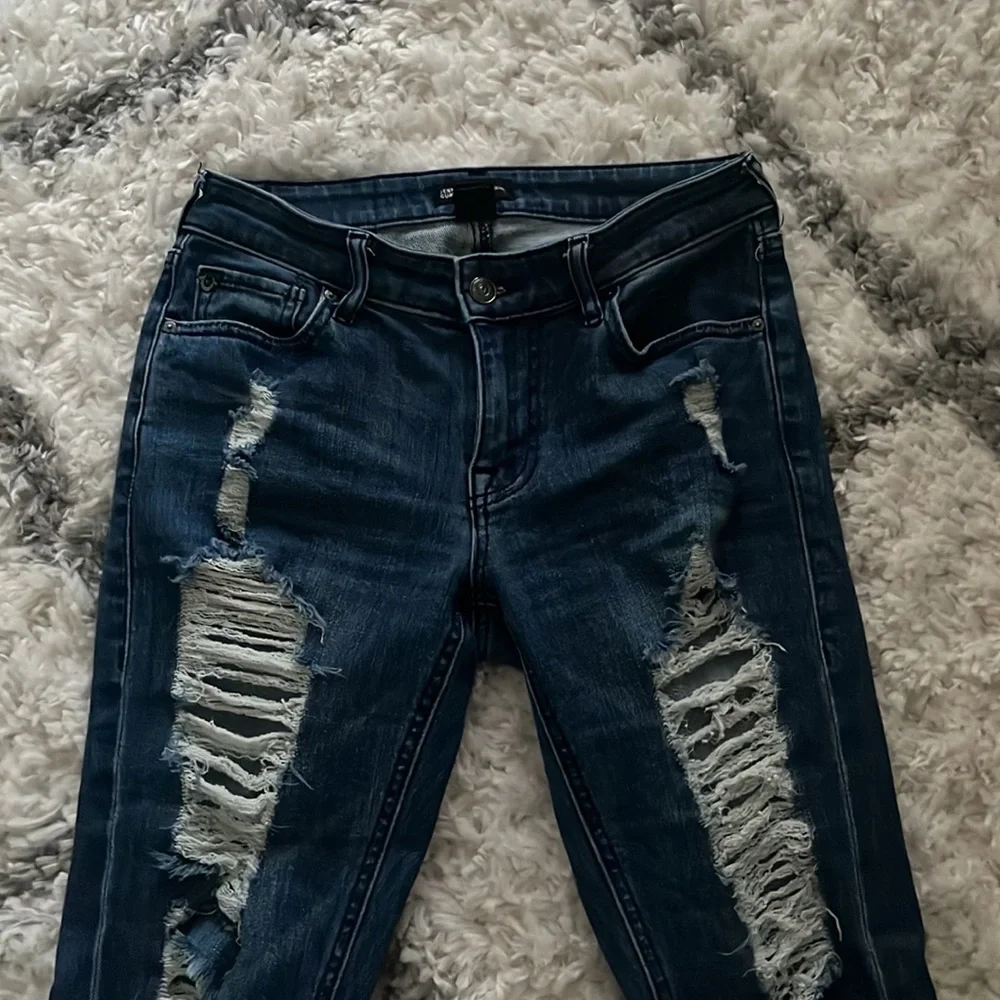 JENNIE MID RISE CURVY SKINNY JEAN - Picture 5 of 12